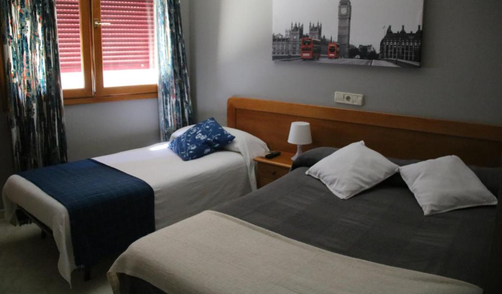 Hostal Burgales Milagro 外观 照片