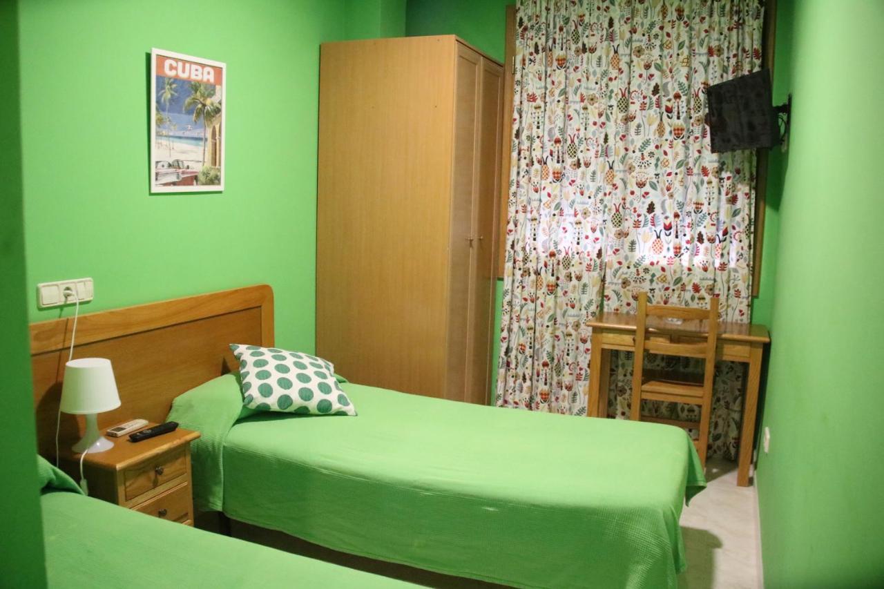 Hostal Burgales Milagro 外观 照片